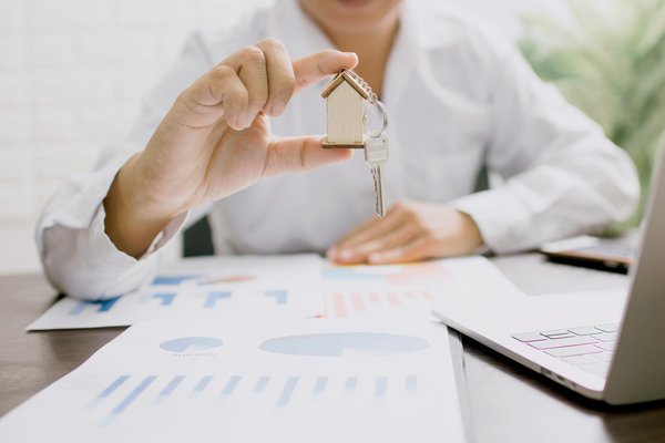 How Can the Real Estate Market Impact Financial Stability in the UK?